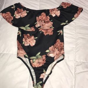Floral print body suit